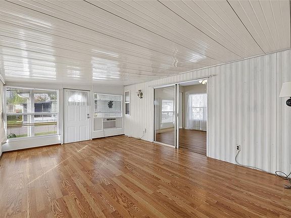 5th image of 38644 Remora Ave