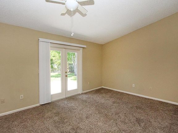 1717_ashwood_drive_MLS_HID1016475_ROOMli