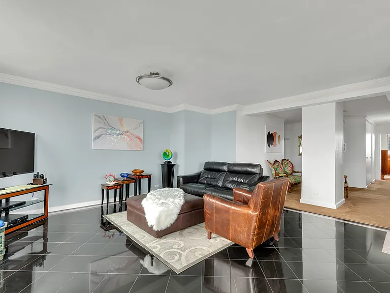 200 E 89th St #34D — Photo 8