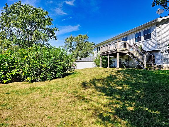 3rd image of 521 Buckley Ct