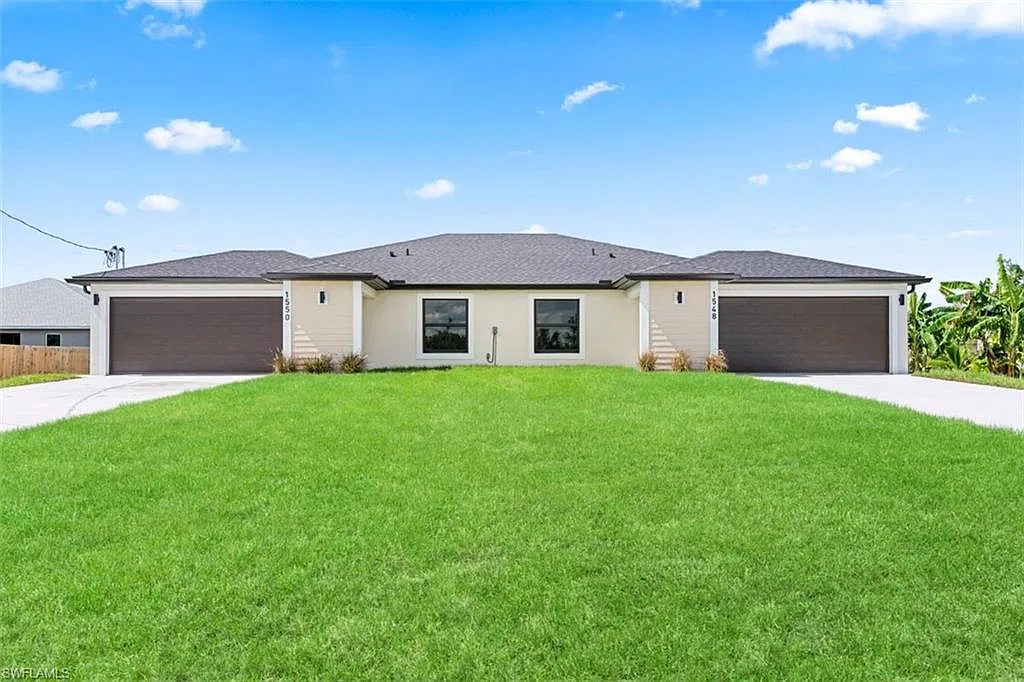 3 bed, 2.0 bath, 1180 sqft, $1,900 — Photo 1