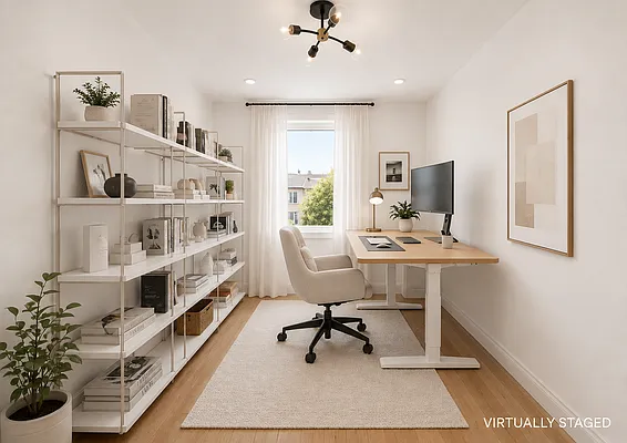 Office, photo 1
