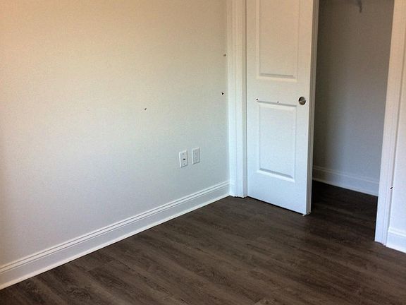 4th image of 170 Westminster St #605