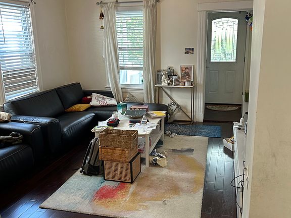 5th image of 2057 Ellery Ave Floor 1