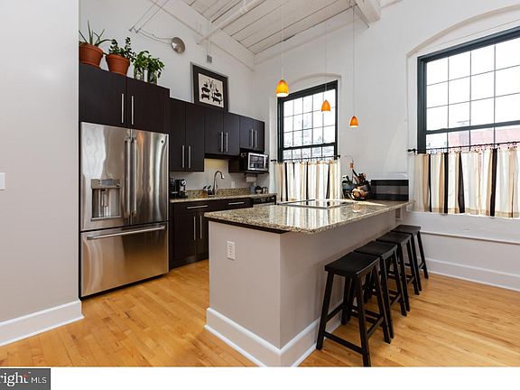 3rd image of 200 Lincoln Ave Suite 316
