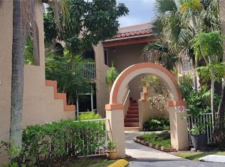 8734 SW 3rd St APT 201, Hollywood, FL 33025