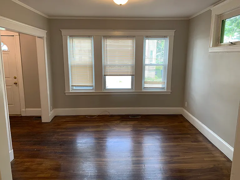 45 Wilson Ave #1R — Photo 16
