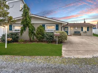 10 Ripley Ln, Lake Como, NJ 07719