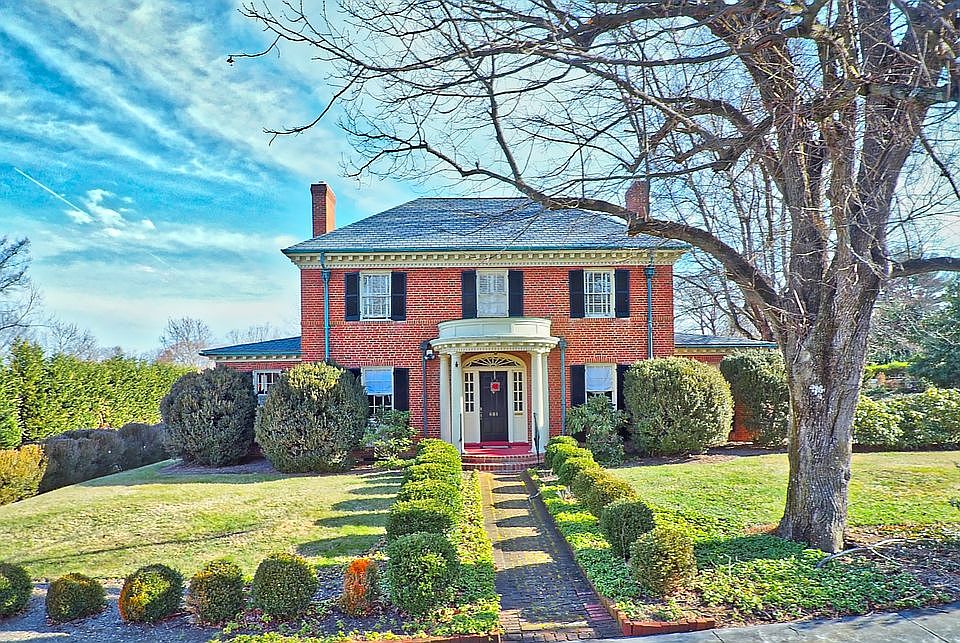 1st image of 601 Preston Ave
