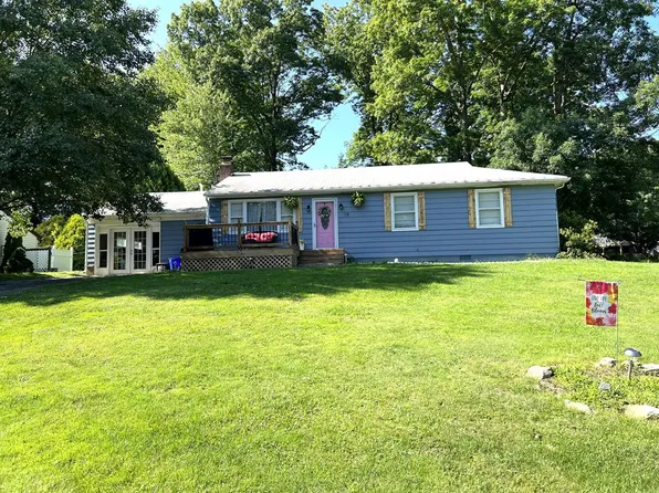 18 Fisher Ave, Oil City, PA 16301