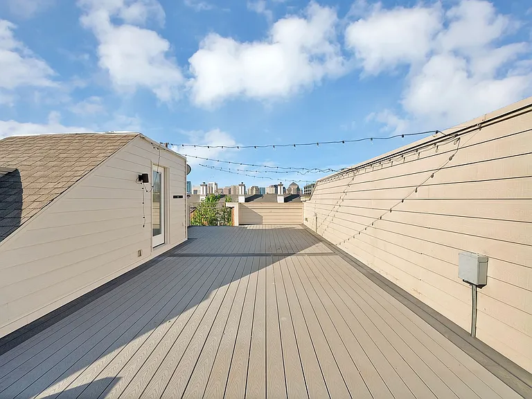 2420 Hugo St #3 — Photo 31