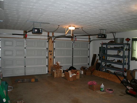 3rd image of 713 N Sherbrooke Cir
