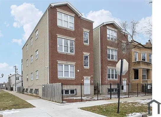 3905 W Van Buren St #2 — Photo 1