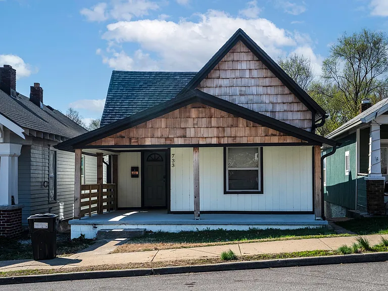 733 Ohio Ave — Photo 1
