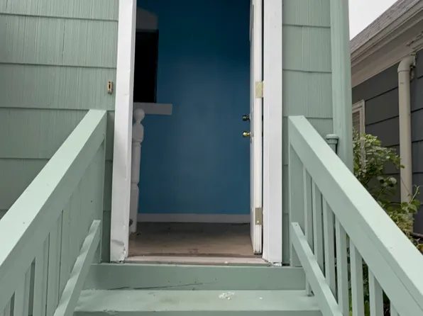 85 Edwin St #2, Carteret, NJ 07008