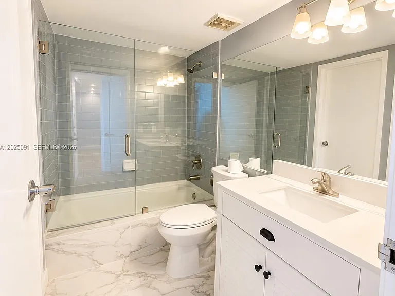 7601 E Treasure Dr #622 — Photo 22