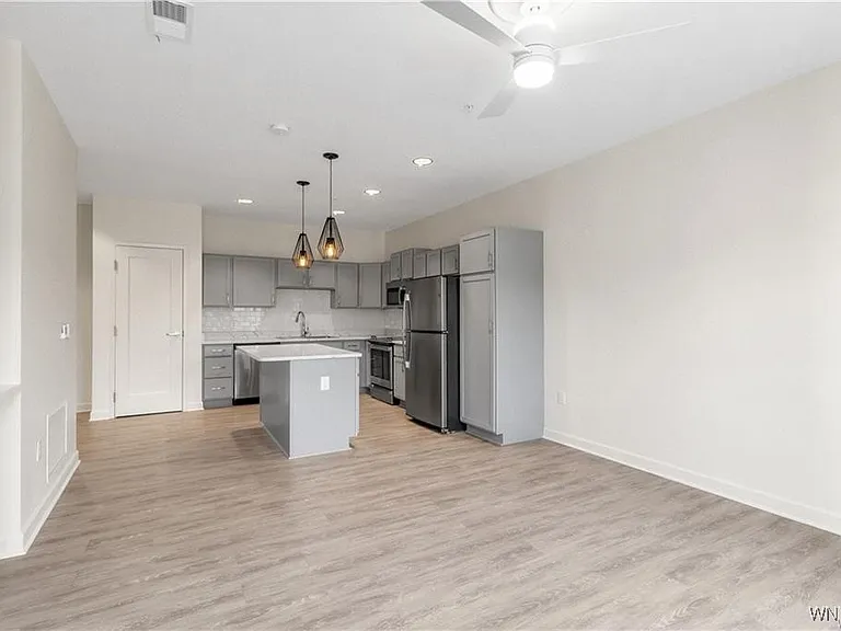 5712 Main St #220 — Photo 9
