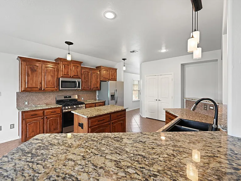 8725 Pikes Peak Rd — Photo 21