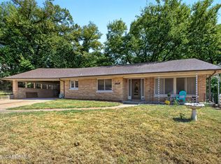 1805 W McCarty St, Jefferson City, MO 65109
