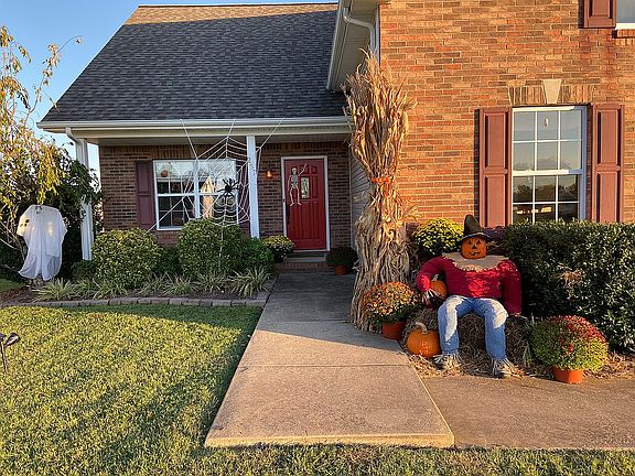 Front Porch & Walk Halloween