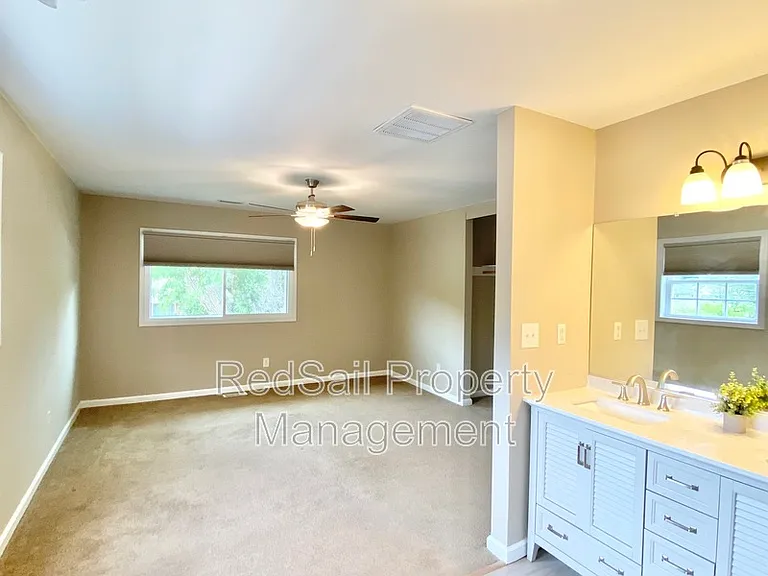428 Fort Worth St — Photo 16