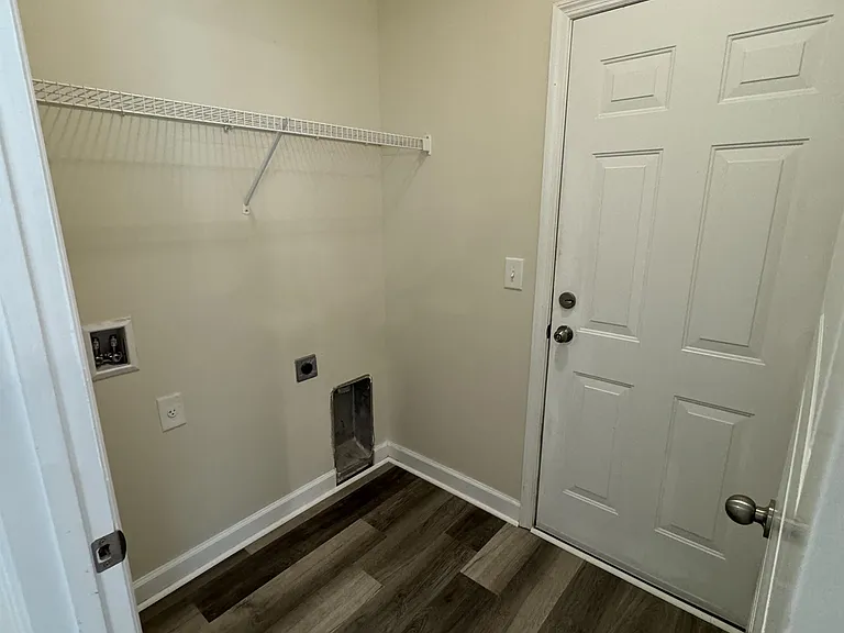 6737 Wisteria Dr — Photo 11