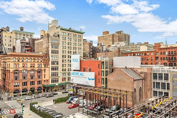 Rented by CORE | media 29