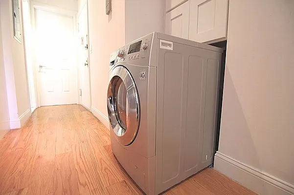 Rented by Keller Williams NYC | media 14