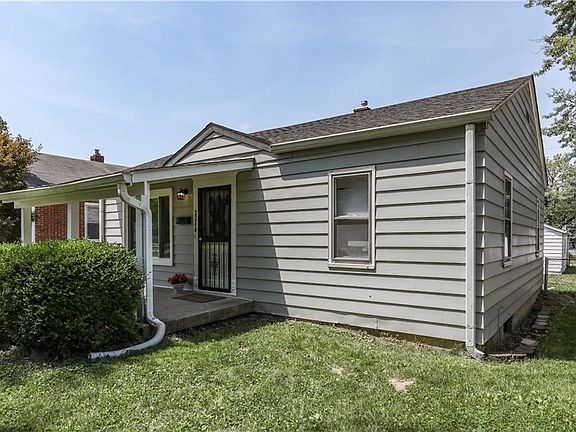 3rd image of 2248 Villa Ave