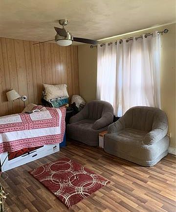 5th image of 818 W Franklin Ave