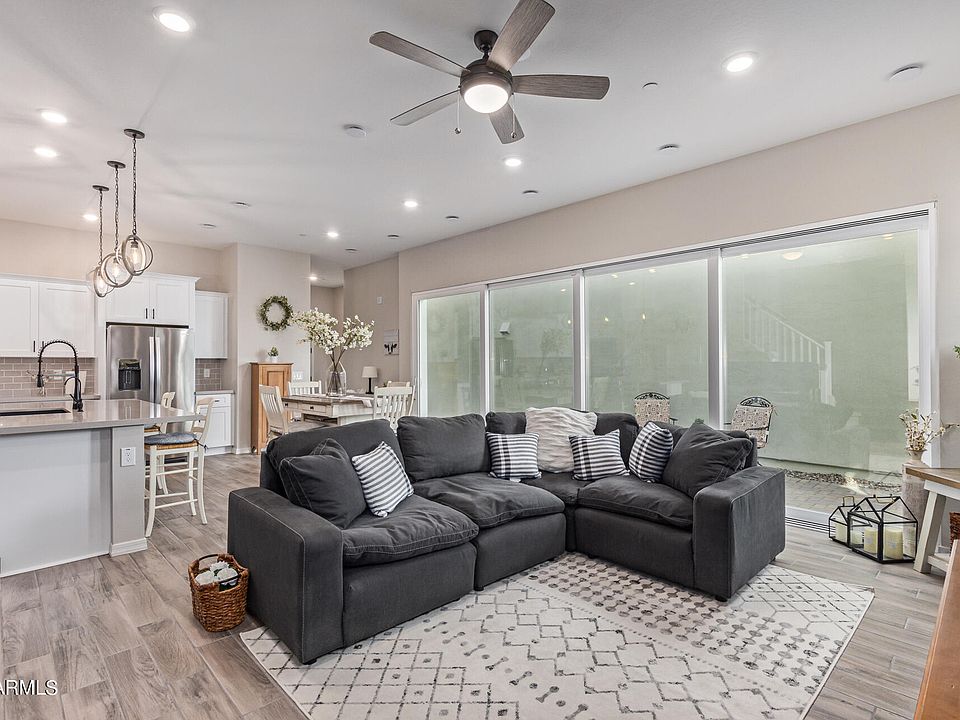 1st image of 276 E SHAMROCK Drive