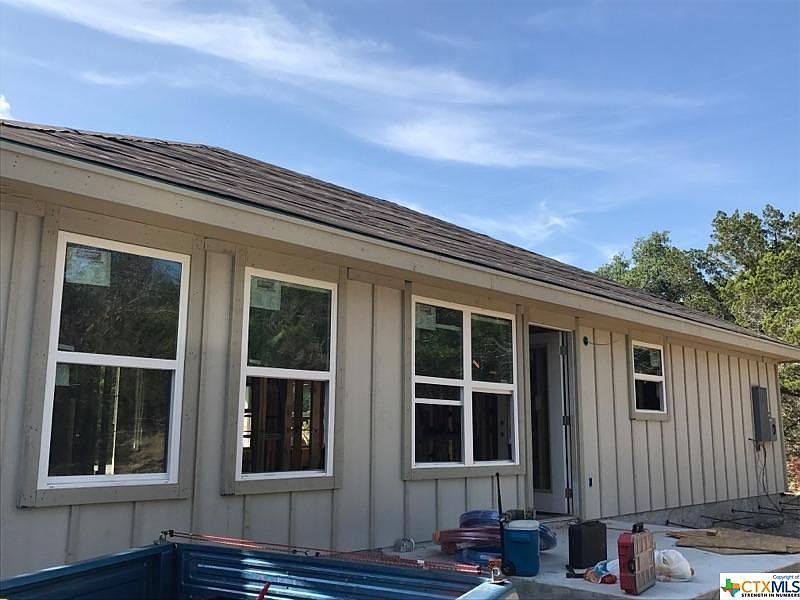 2nd image of 1007 Eastview Dr
