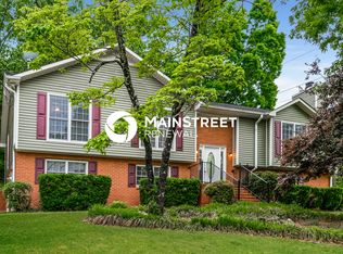 1704 Native Dancer Dr, Helena, AL 35080