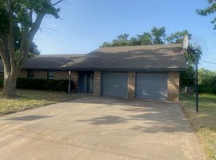 604 Rowland St, Stephenville, TX 76401