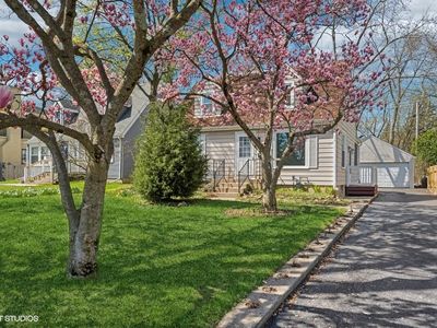 1552 McCraren Rd, Highland Park, IL, 60035