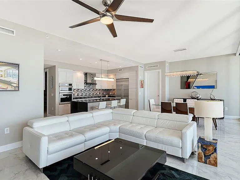 1155 N Gulfstream Ave #1107 — Photo 8