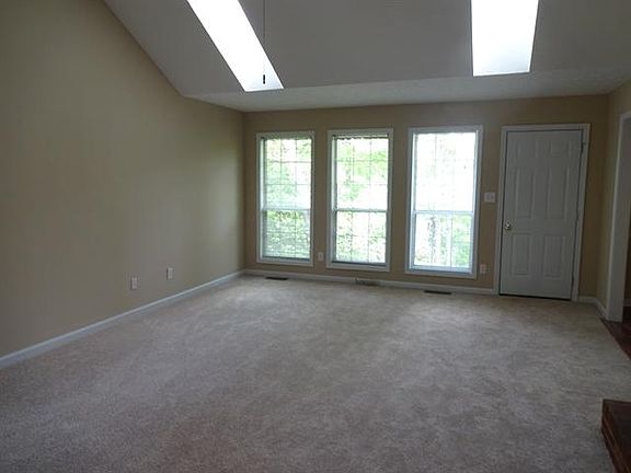 3rd image of N1817 Hillary Ct