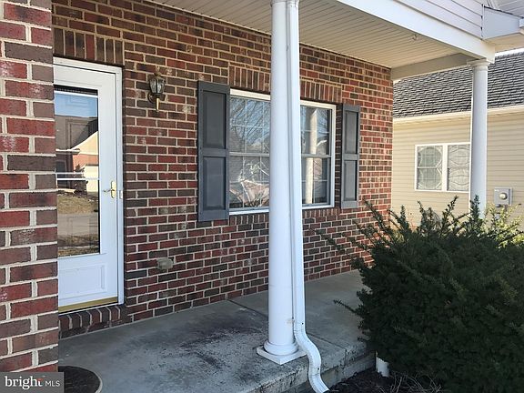 3rd image of 14241 Shelby Cir