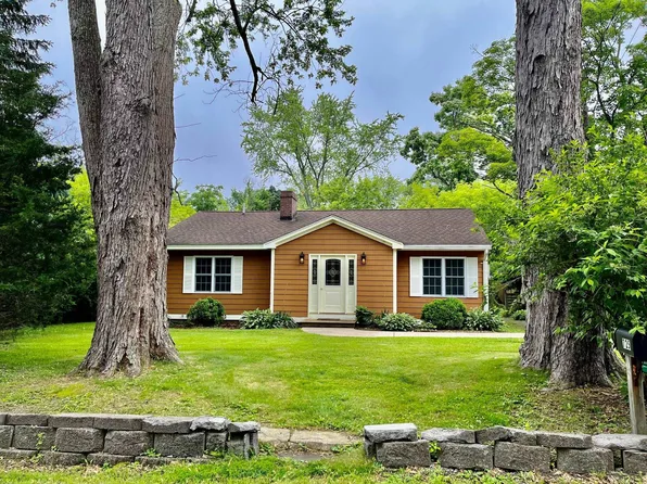 725 Main Street, Eliot, ME 03903