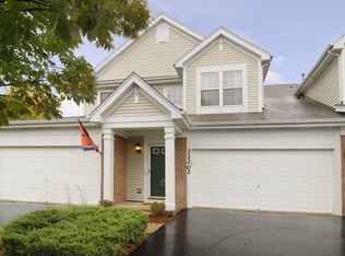 32202 Millard Cir, Warrenville, IL 60555