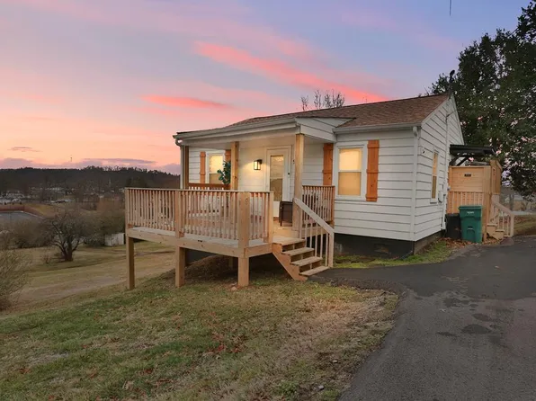 924 Lewis St, Bristol, VA 24201