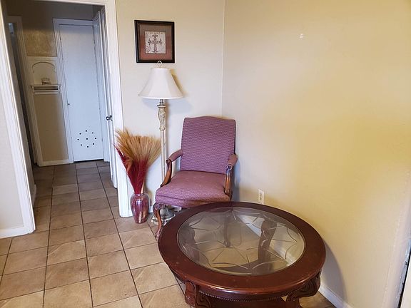 2nd image of 1406 Terrace Dr