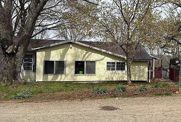 2nd image of 588 County Road 362