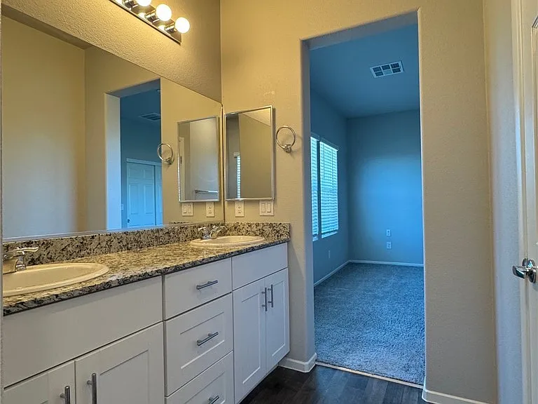4650 Moonbow Ave #102 — Photo 11
