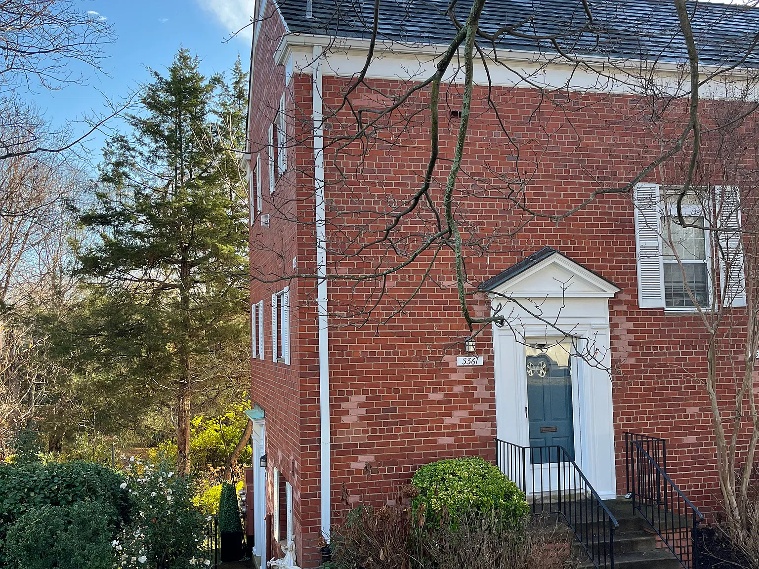 1 bed, 750 sqft, $2,100 — Photo 2