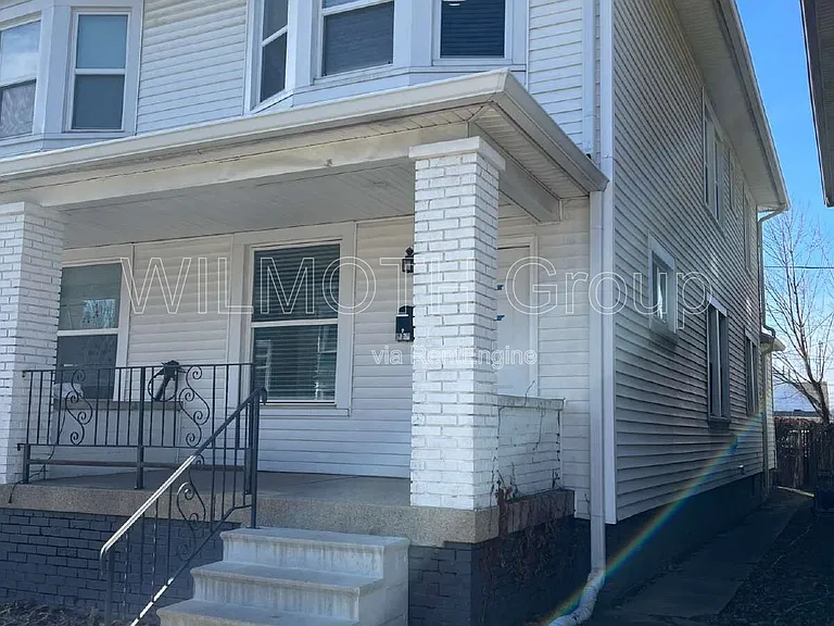12 N Randolph St — Photo 2