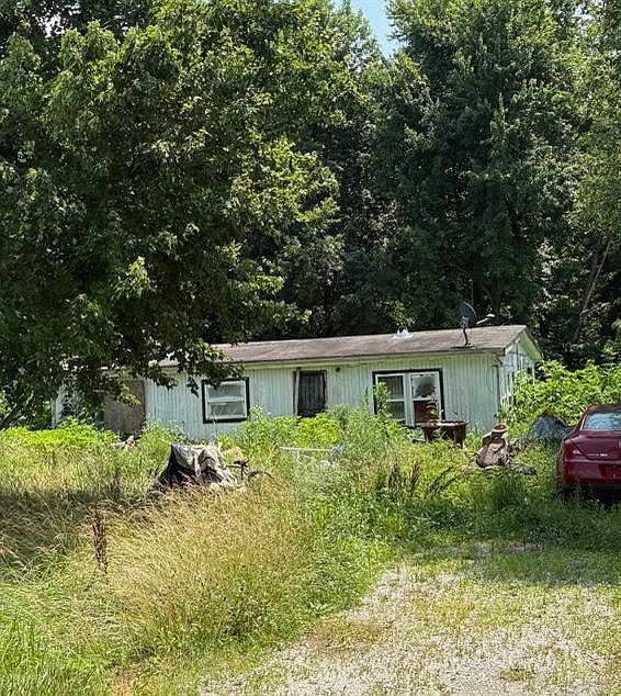 1st image of 7768 Weis Rd