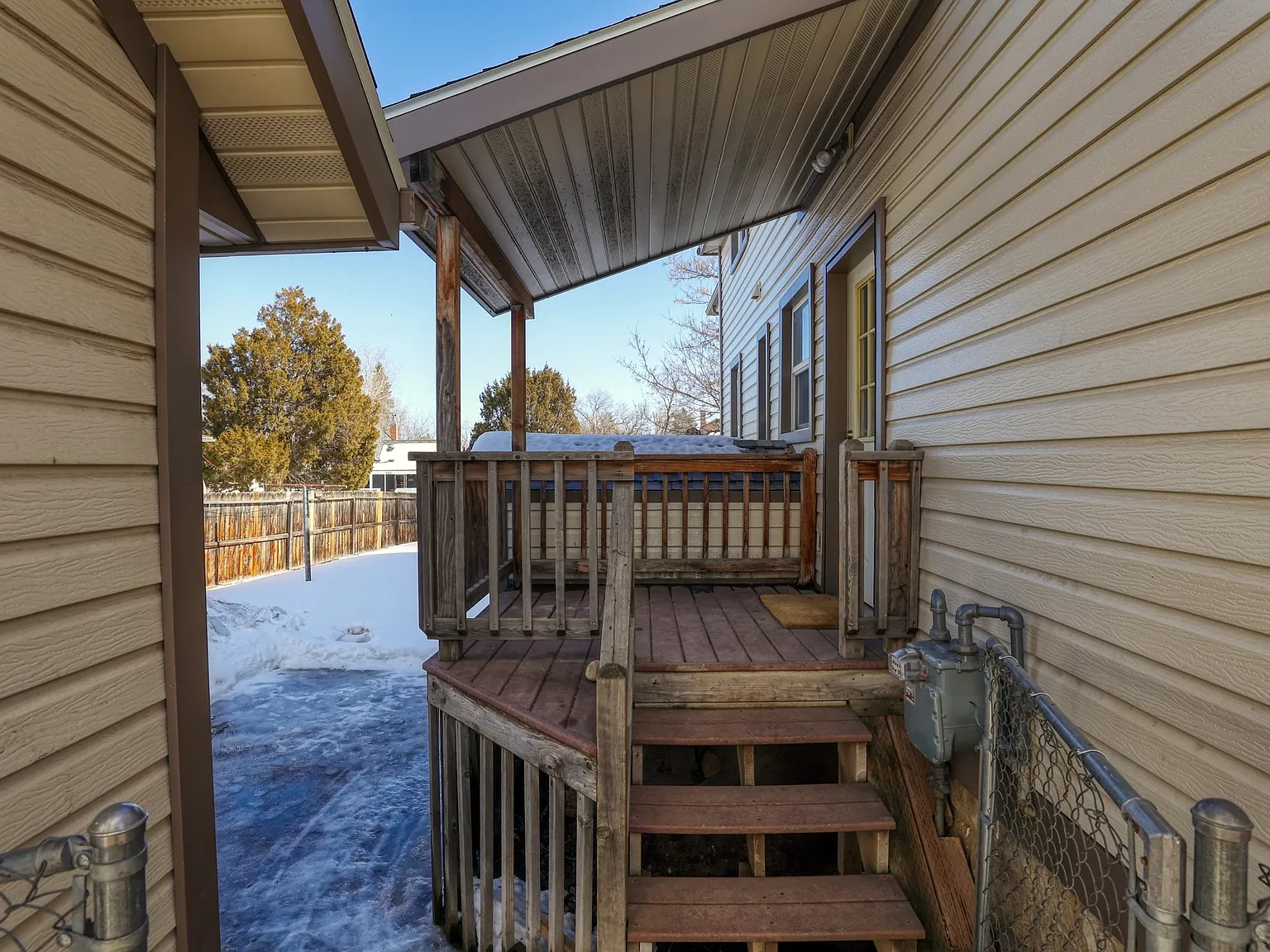 625 Lewis St — Photo 4