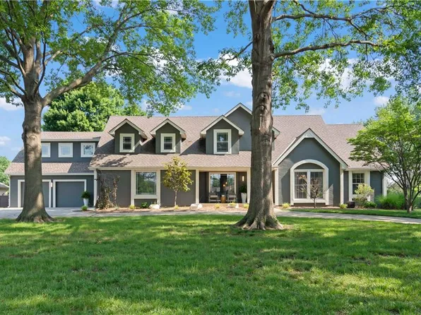 3902 W 141st Dr, Leawood, KS 66224