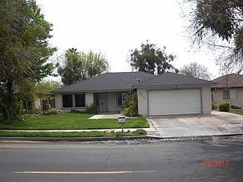1st image of 2716 Riverview Dr